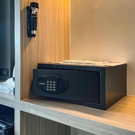 Clarian Hotel Beach Patong 외부 사진