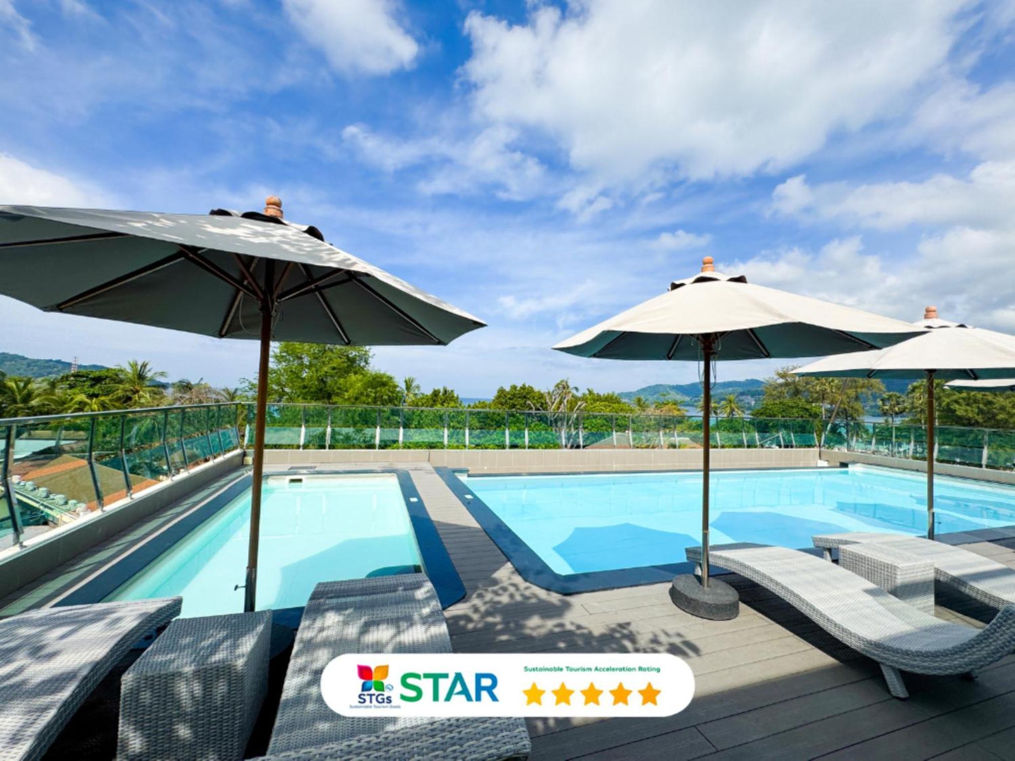 Clarian Hotel Beach Patong 외부 사진