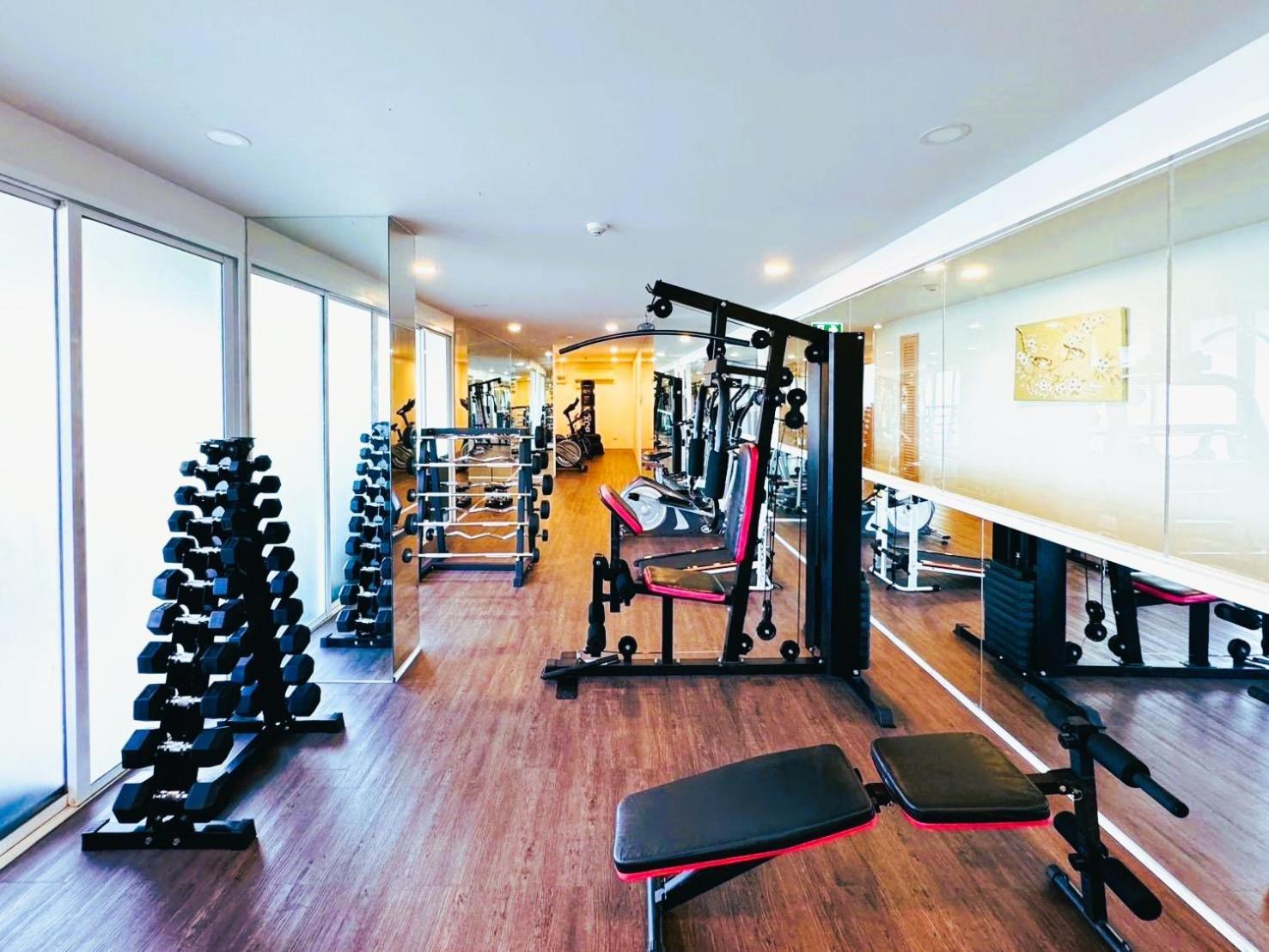 Clarian Hotel Beach Patong 외부 사진