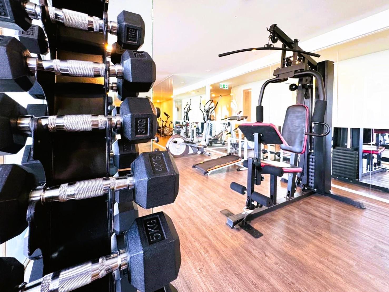 Clarian Hotel Beach Patong 외부 사진